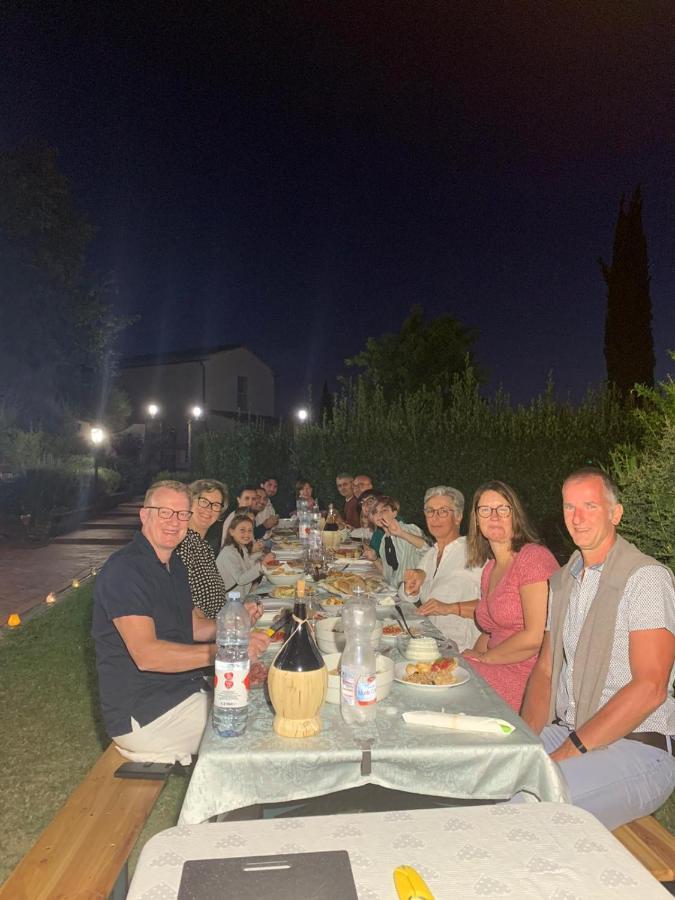 Casa Vacanze Casale al Pino Riparbella Esterno foto
