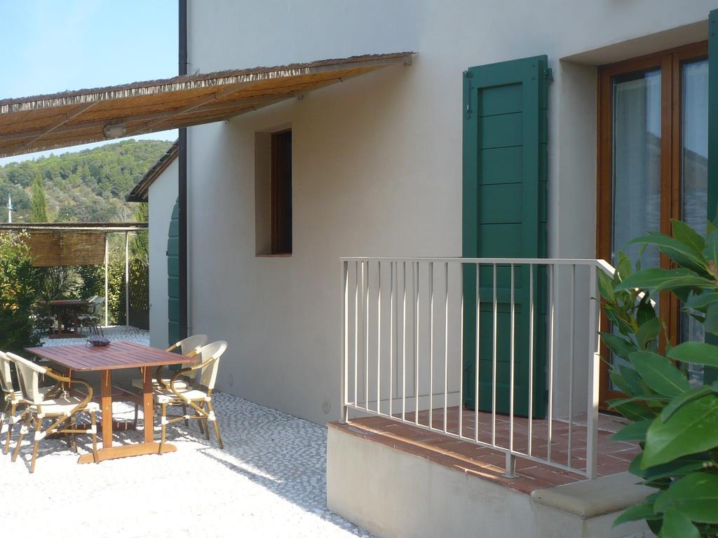 Casa Vacanze Casale al Pino Riparbella Esterno foto
