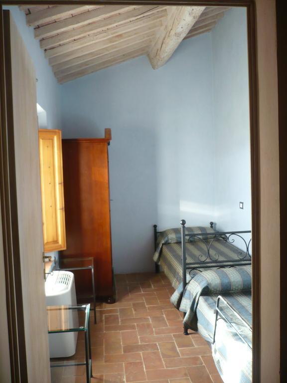 Casa Vacanze Casale al Pino Riparbella Esterno foto