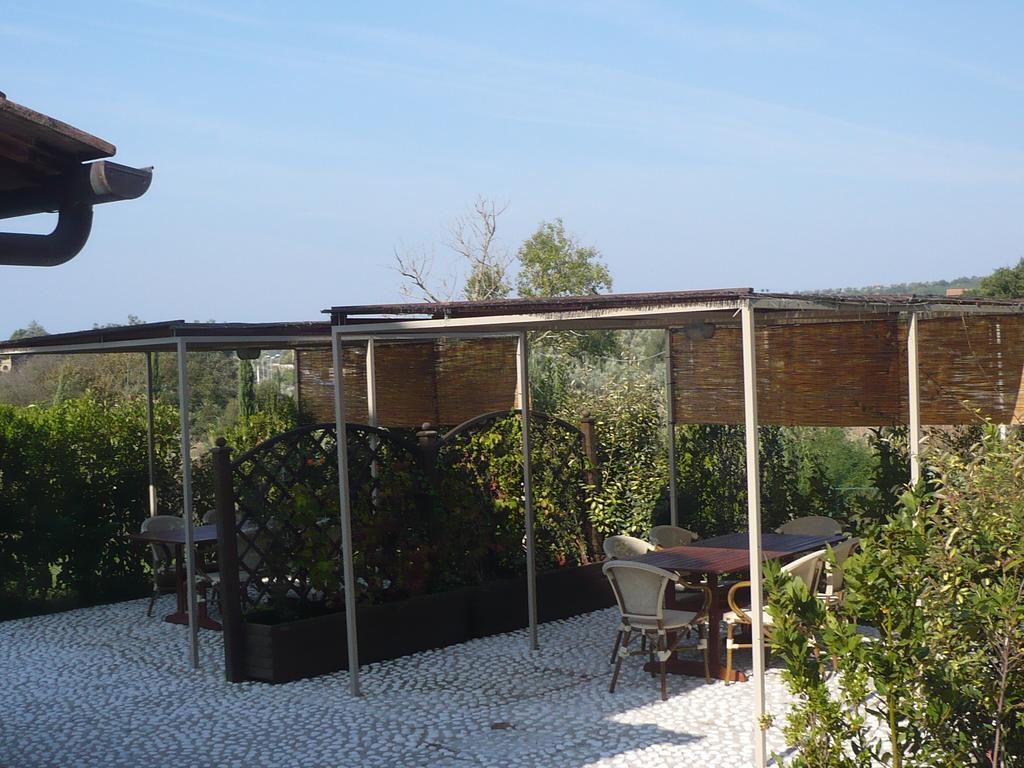 Casa Vacanze Casale al Pino Riparbella Esterno foto