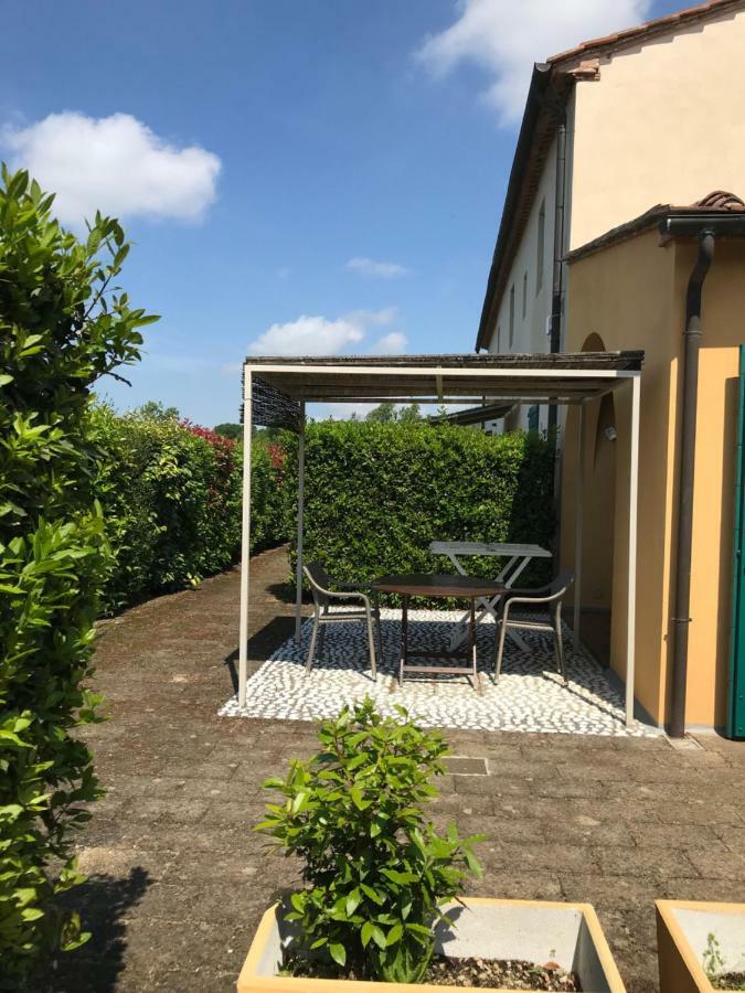 Casa Vacanze Casale al Pino Riparbella Esterno foto