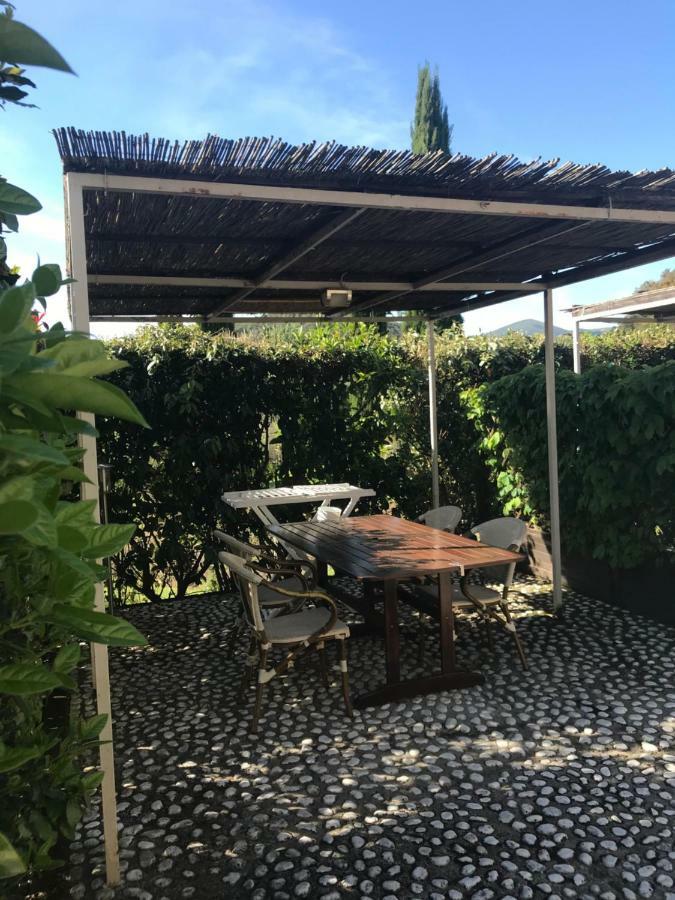Casa Vacanze Casale al Pino Riparbella Esterno foto