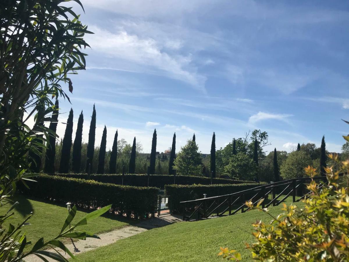 Casa Vacanze Casale al Pino Riparbella Esterno foto